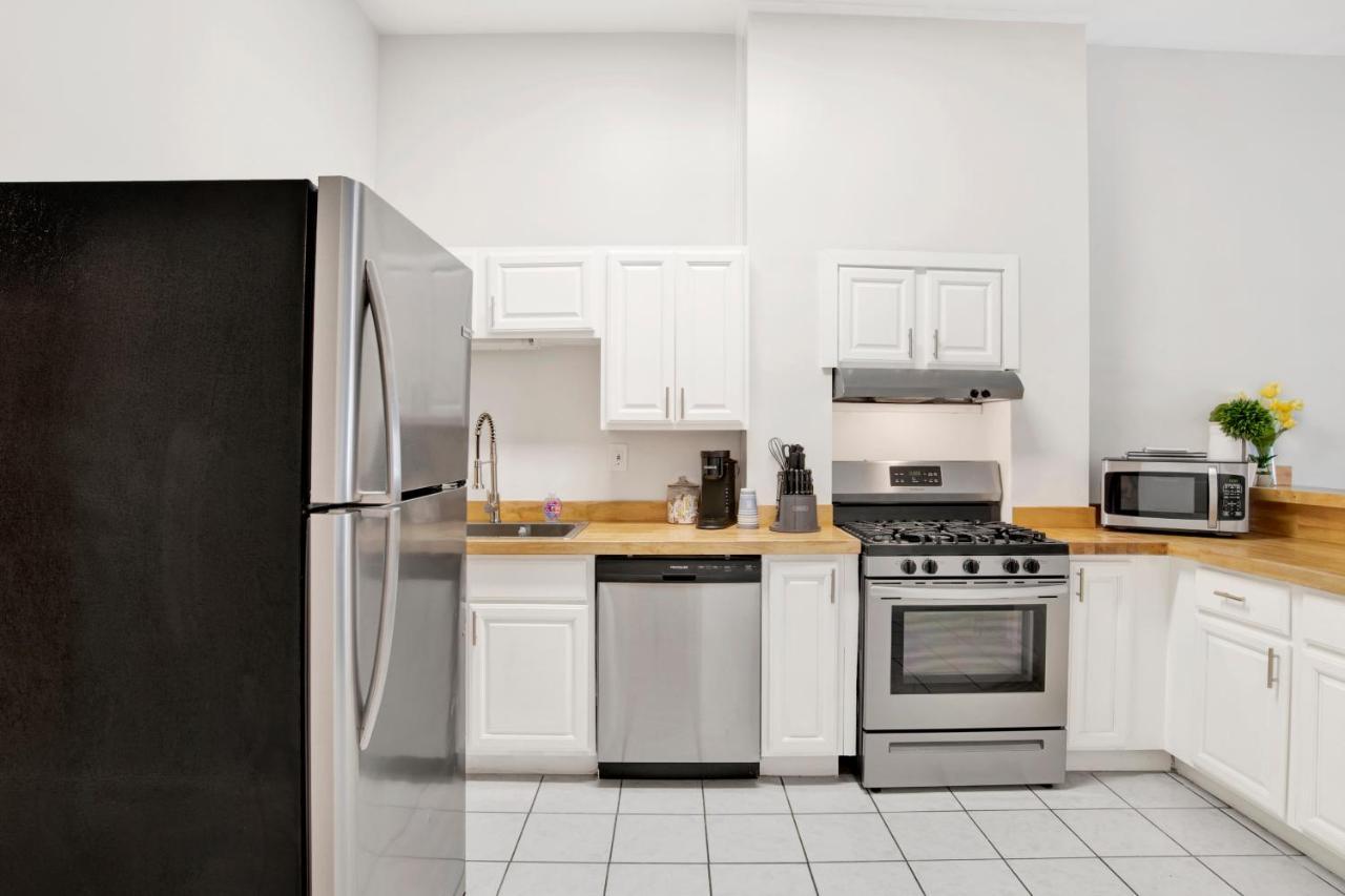 Stars On State In The Heart Of Downtown Apartment โมบิล ภายนอก รูปภาพ